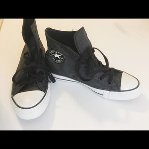 Converse Chuck Taylor Hi-Tops Grey